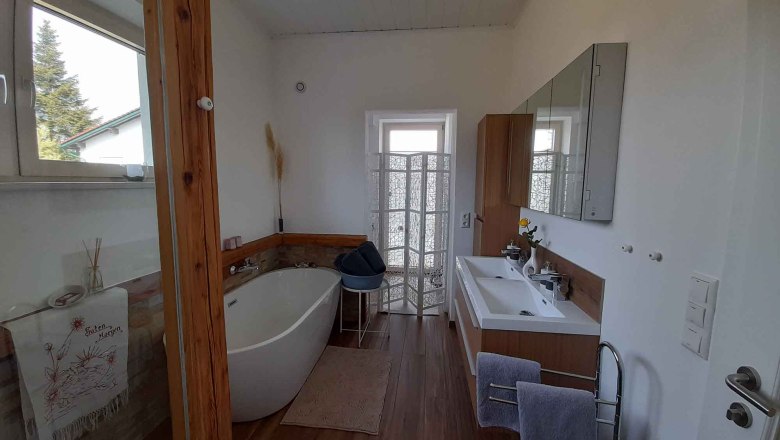 Bathroom, &copy; Ferienhaus Angel, Fotograf Heidi Angel