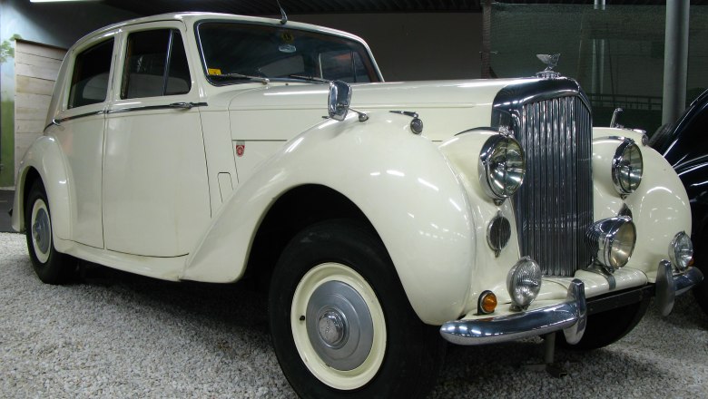 A white vintage car in the Aspang automobile museum.