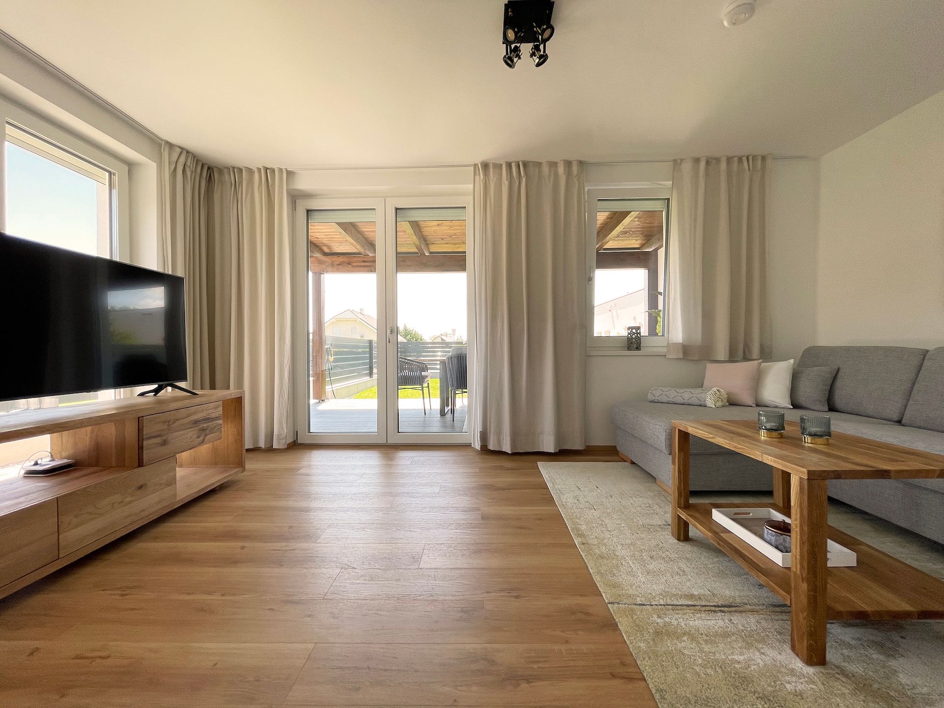 Living room with access to the terrace