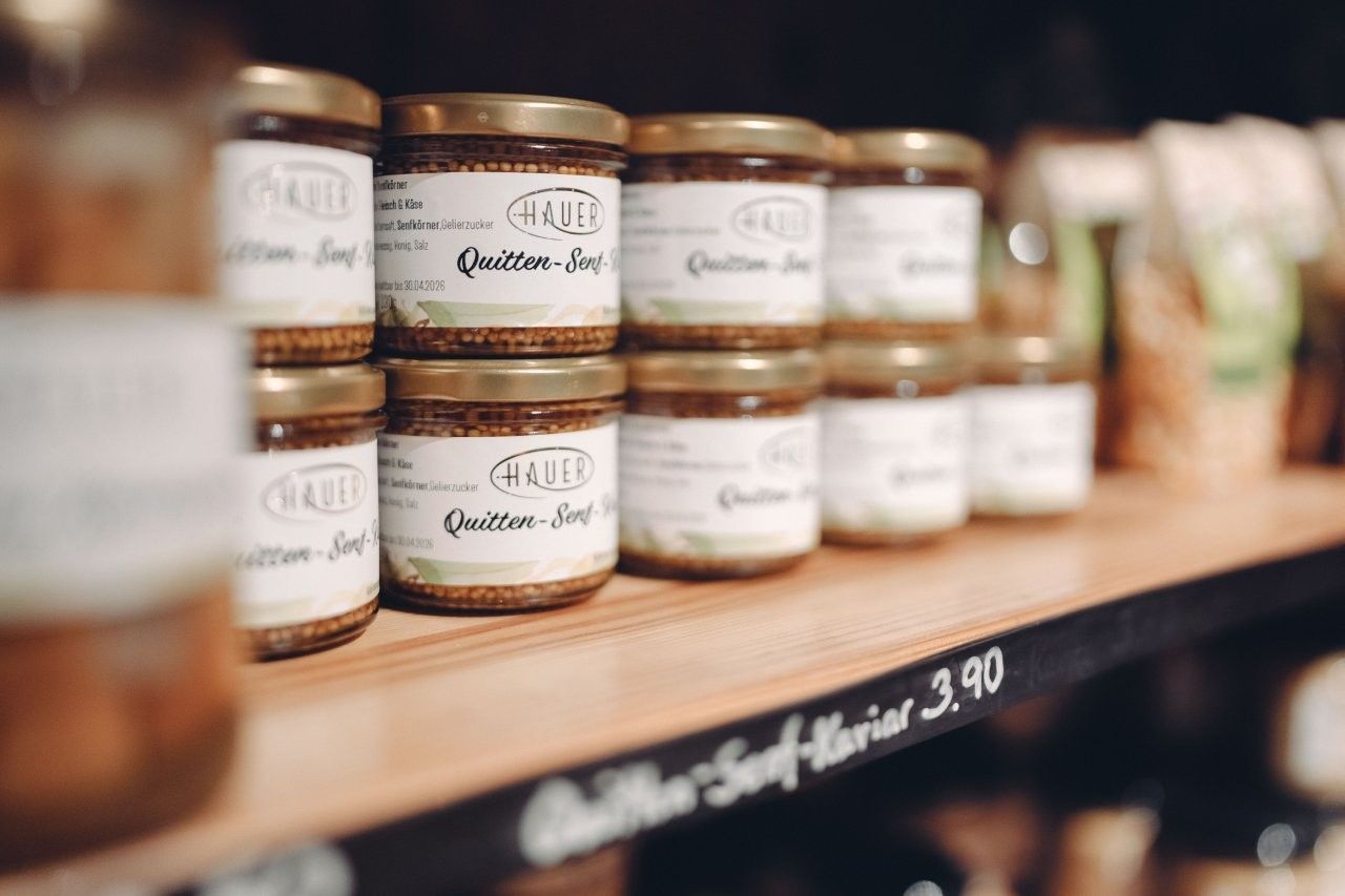 Tavern & farm store Hauer