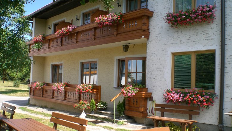 Garden bench, © Erika Berger