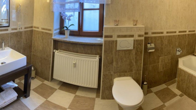 bathroom-holiday-apartment-renaissancehof-kerschner, &copy; Mostviertel Tourismus, Eva Stern