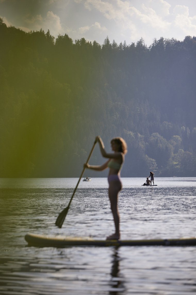 Stand Up Paddle at Lake Lunz, © Sophie Kirchner für Refugium Lunz