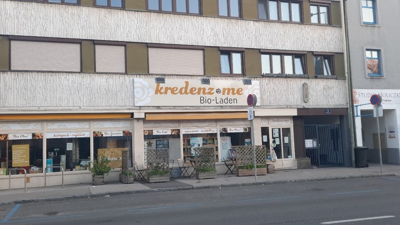 Kredenz.me organic store, &copy; Kredenz.me