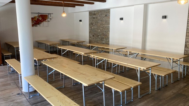 Wine tavern Eckl interior view, &copy; Heurigen Eckl