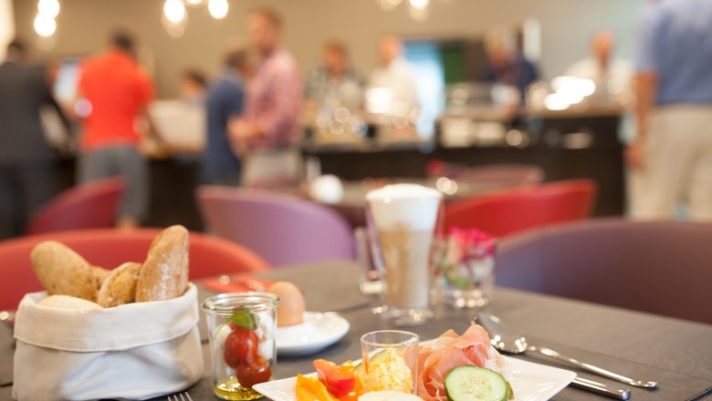 Set breakfast table for 2 people