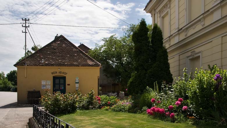 Rest stop, &copy; Katharina Rossbarth