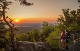 Almond stone, © Studio Ideenladen