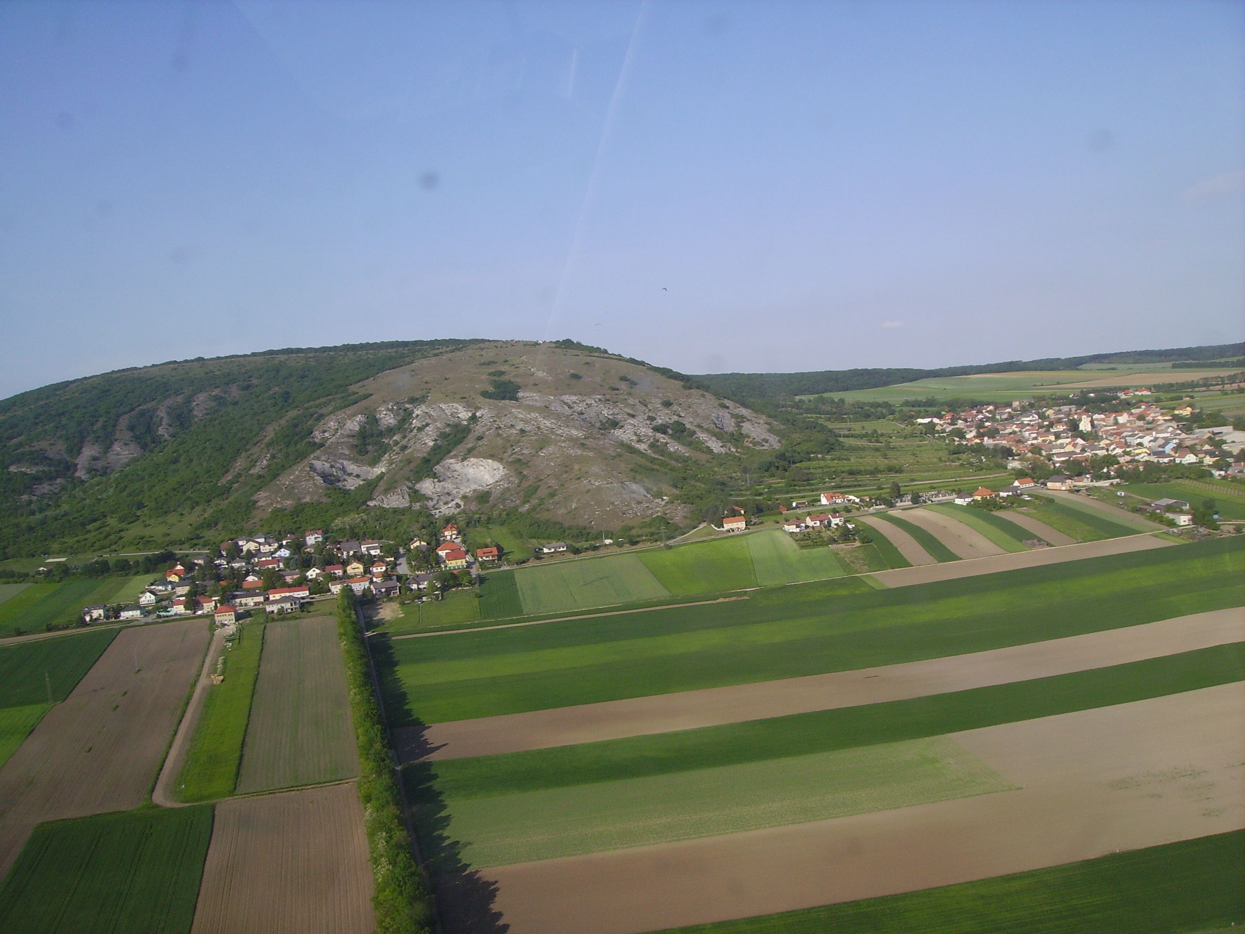 Aerial view of Hundsheim 