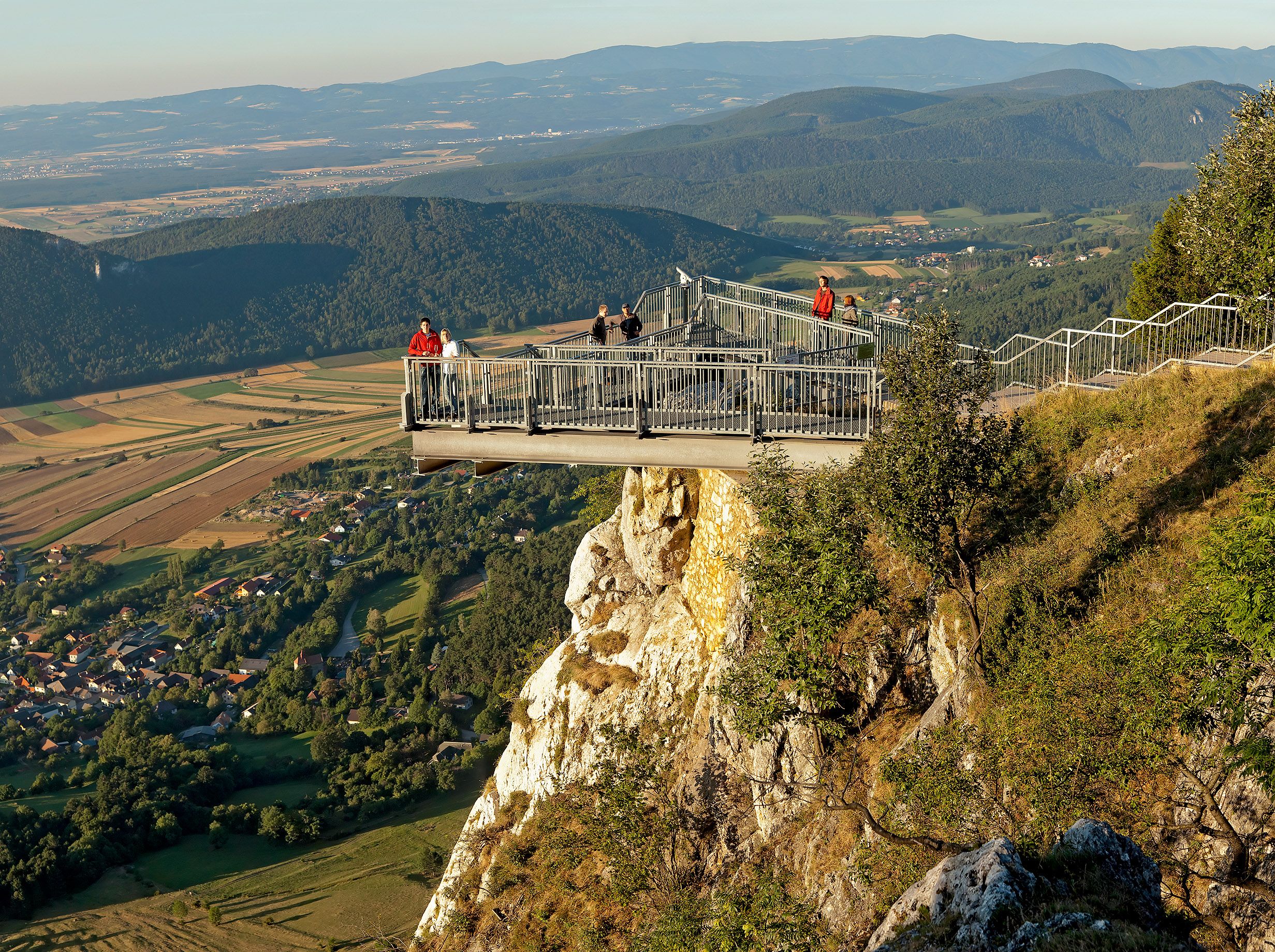 Skywalk Hohe Wand with visitors and views of the landscape.