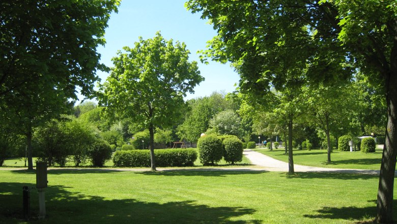 Shady comfort pitches, &copy; KTech