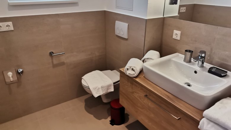 Bathroom, © Stefanie Fleischhaker