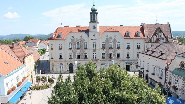 View of the main square of Neunkirchen with the town hall