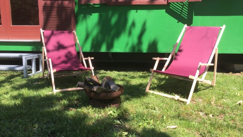 Front garden with sun loungers, &copy; M. Schorn