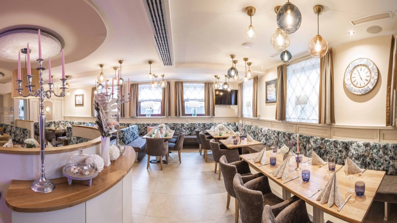 Restaurant DG Lieblingsplatzl interior view, &copy; Nimo Zimmerhackl