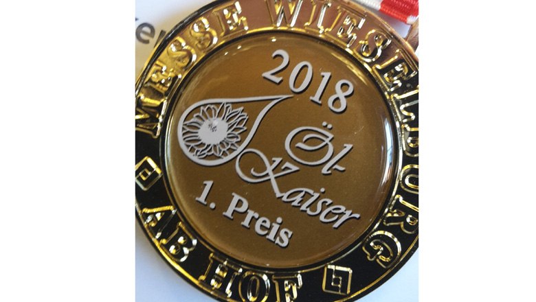 Award, &copy; Fam. Hellmer