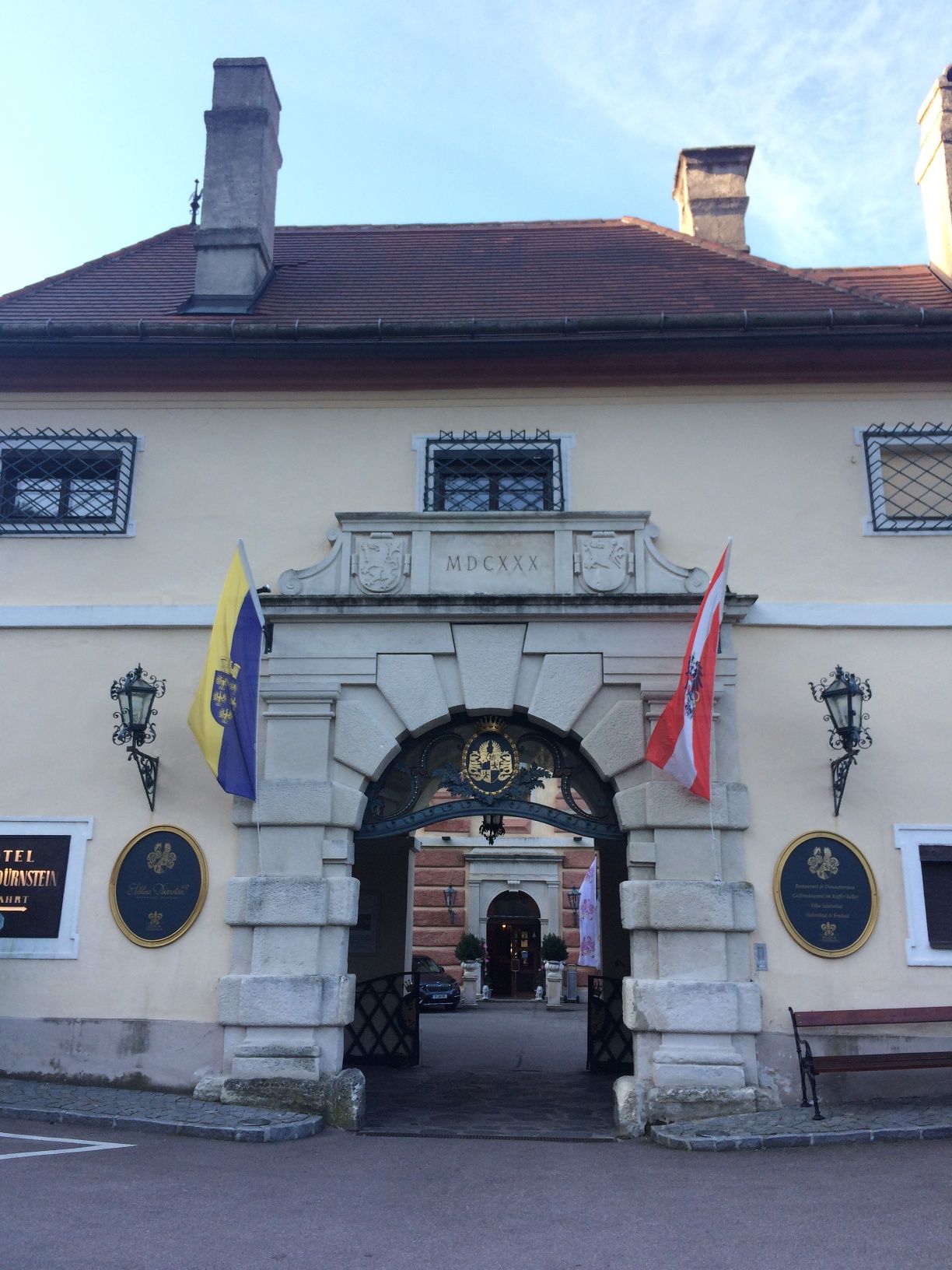 Hotel Schloss Dürnstein Entrance