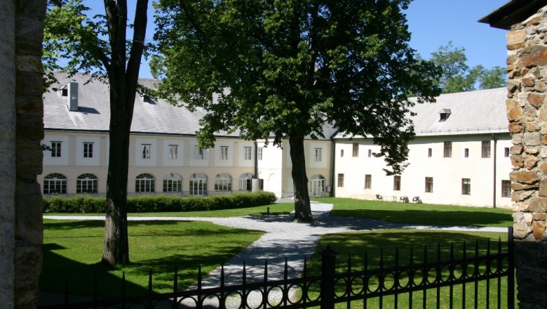 Castle courtyard, © Gemeinde Ottenschlag