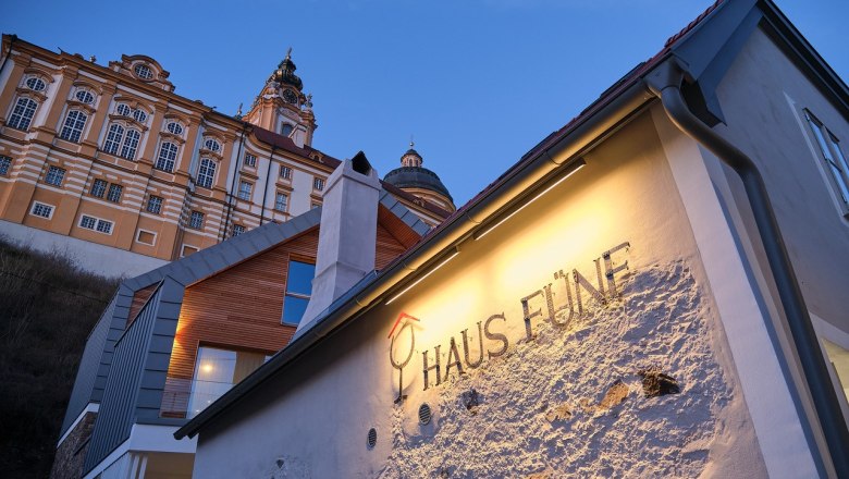 House Five illuminated at night, &copy; Prof. Arch. DI Dietmar Kraus