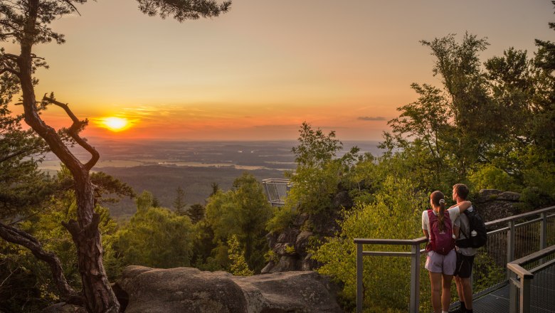 Almond stone, &copy; Studio Ideenladen