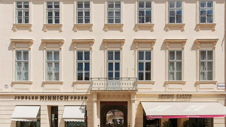 Historic building with stores and café in Baden.