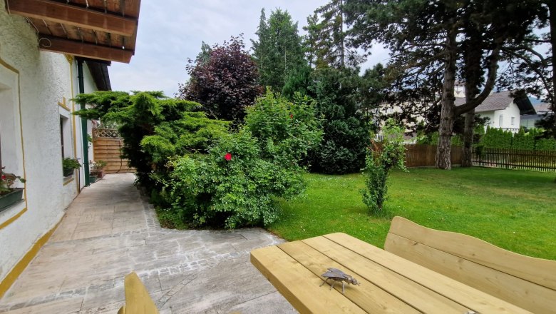 Outdoor area, &copy; Gabriele Tromp