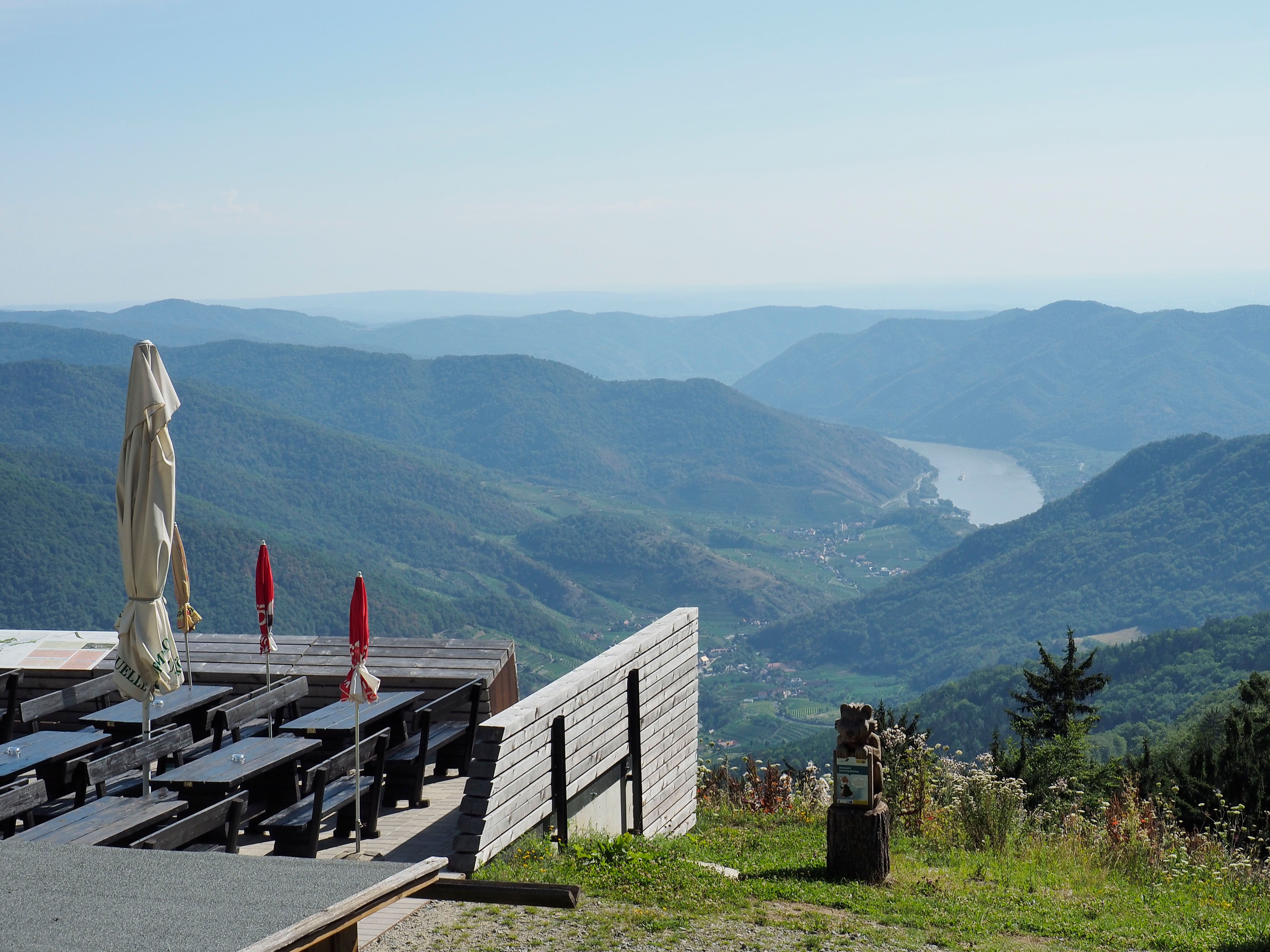 Viewing terrace on the Jauerling with a view of the Danube and wooded hills.