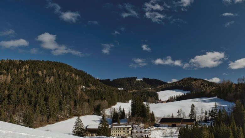 Organic farm in winter, © Martin Marstaller