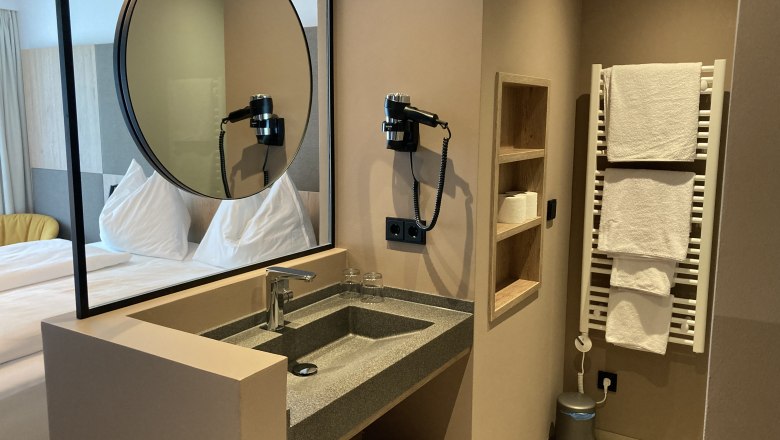 Bathroom, &copy; Obstgarten