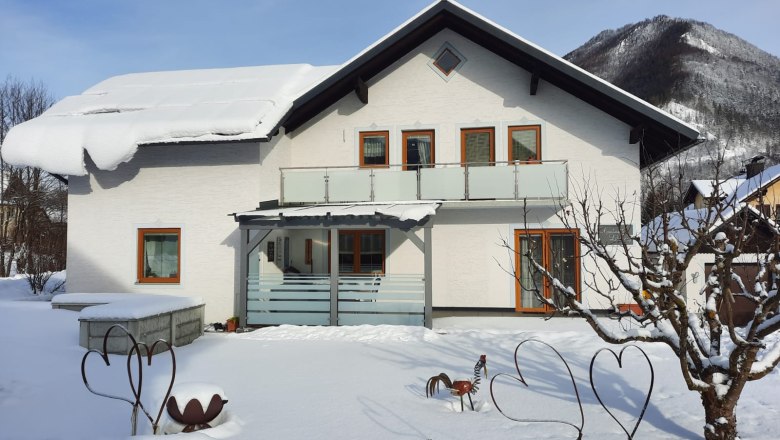 Winter house view, © Gertrude Löbersorg Winter house view, © Gertrude Löbersorg