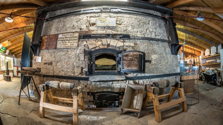 Lime kiln BAXA, © Andreas Wuketich