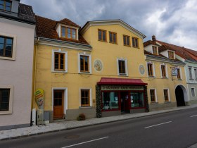 Cafe B&auml;ckerei Neuhauser P&ouml;ggstall, &copy; Unknown