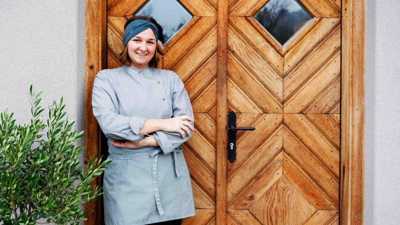 Bread from the farm, &copy; Martina Sattler, inframe.at