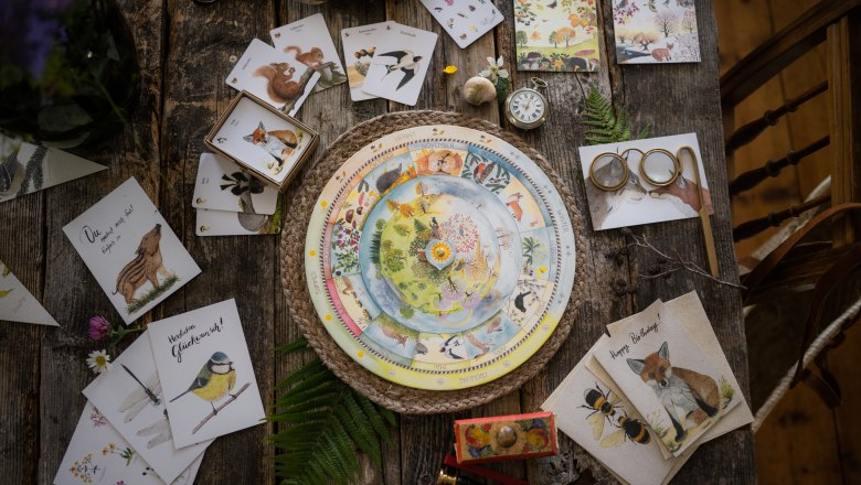 Annual clock and stationery, © Atelier Baldrian & Hackel