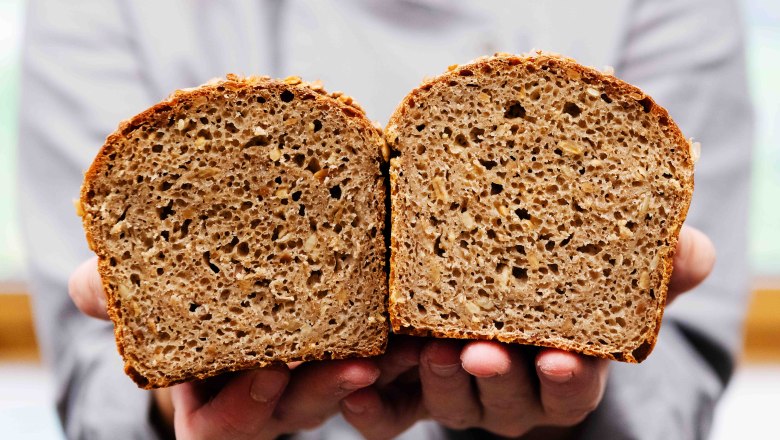 Bread from the farm, &copy; Martina Sattler, inframe.at