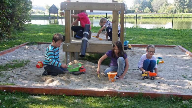 playground-unterer-ortsteich-2011-3, © Gemeinde Ottenschlag