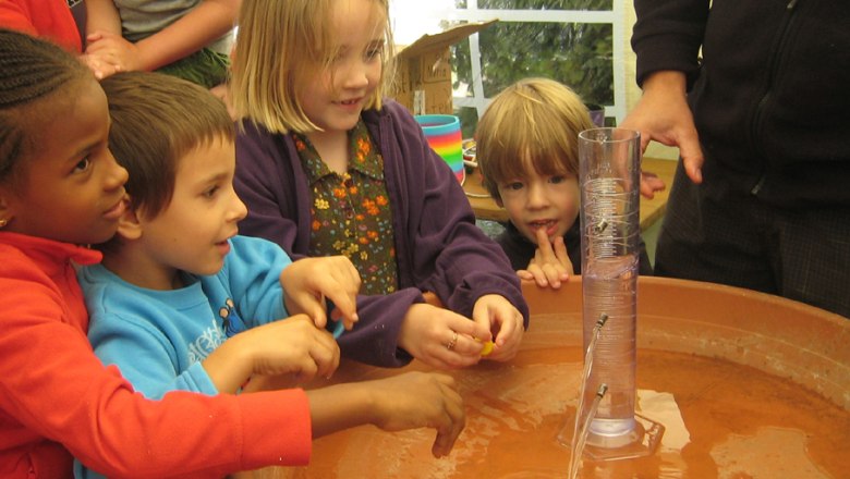 Hydraulics laboratory - Water pressure, &copy; weinfranz.at