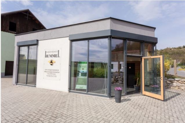 Hummel family winery, &copy; c 2006 Weingut Hummel