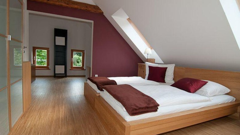 Rosenhof color room wine red, &copy; Rosenhof