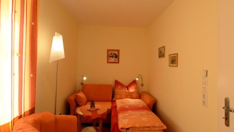 Apartment second room - one bed, © Regina Petric