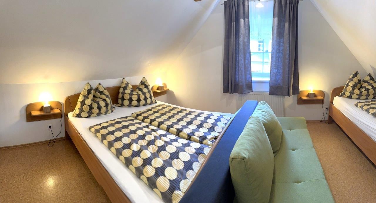 Romantic attic apartment (1)
