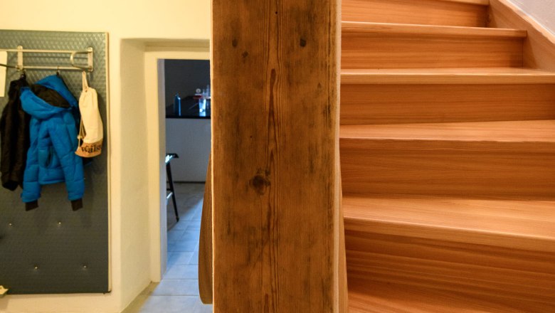 walster10_vestibule_stairs_cgrapple, &copy; grapple