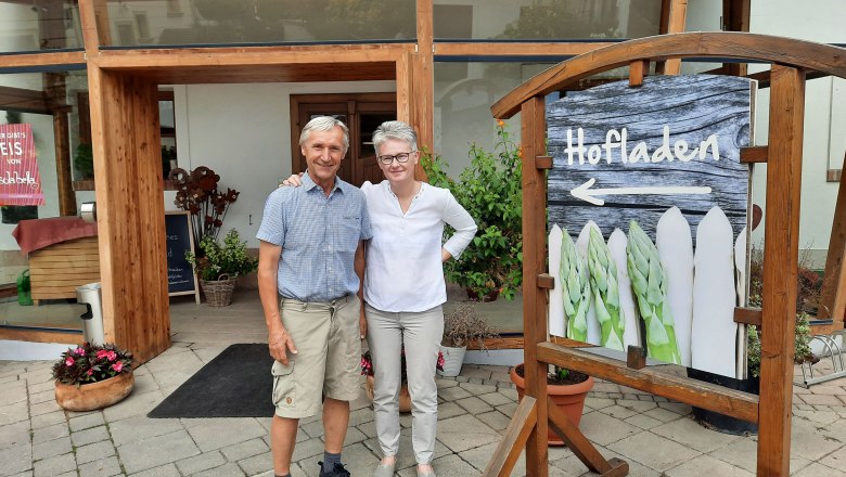 Magoschitz family, Magoschitz asparagus farm, Mannsdorf/Danube, © Donau Niederösterreich, Neubauer