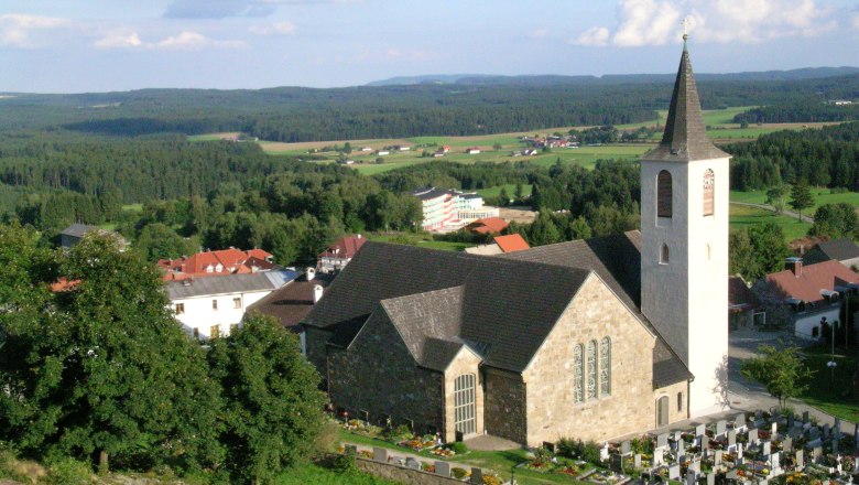 Bad Traunstein parish church, © Gerhard Klawatsch