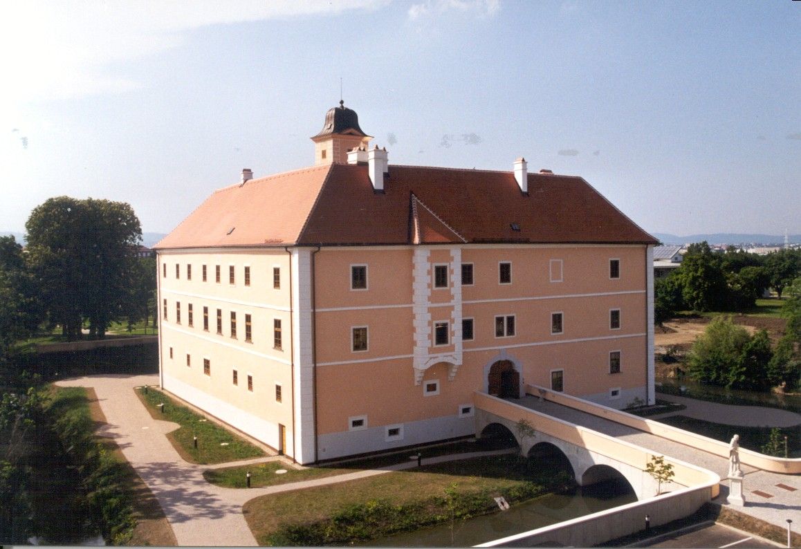Vösendorf Castle with bridge and gardens.