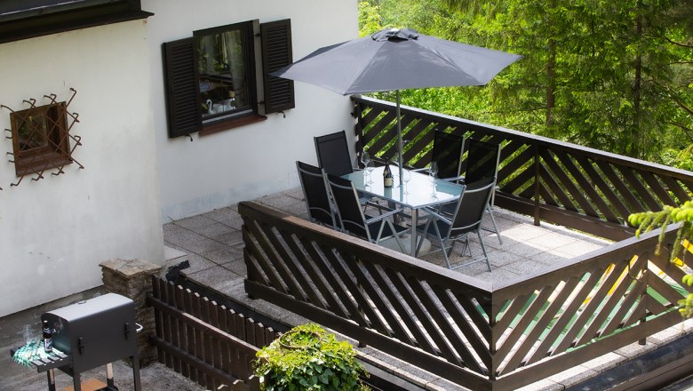 Spacious terrace with a view, © Gerlinde Hofmaier